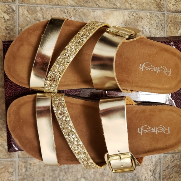 refresh sandals wholesale